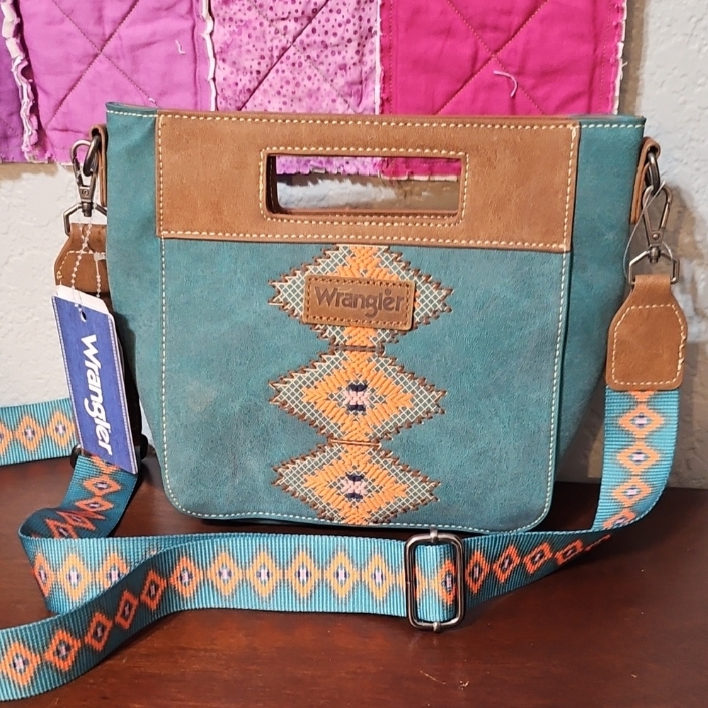 Wrangler Crossbody